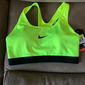 Women’s sports bra